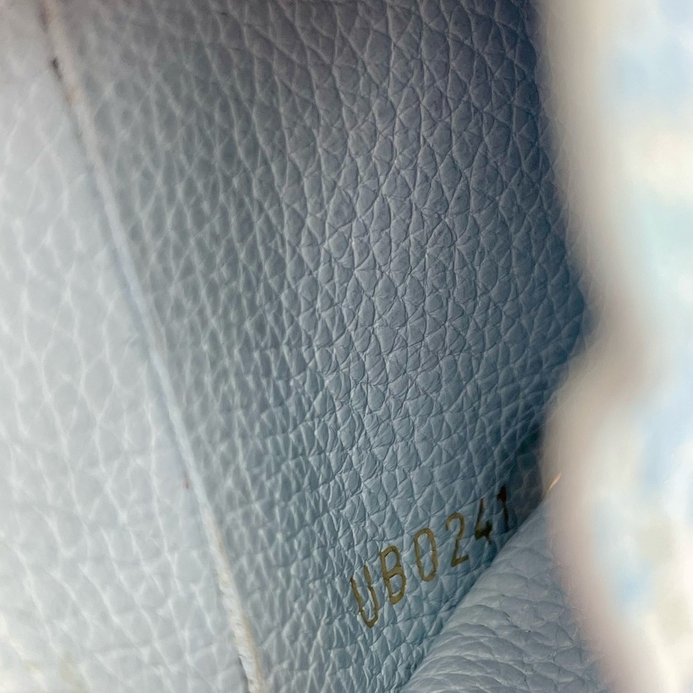 Louis Vuitton rare lock Light mini Blue Wallet - Picture 16 of 16